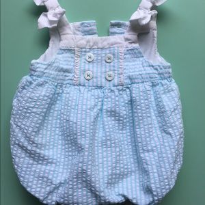 Gymboree seersucker romper 0-3mos